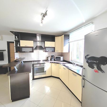 Apartments Mia バスカ エクステリア 写真