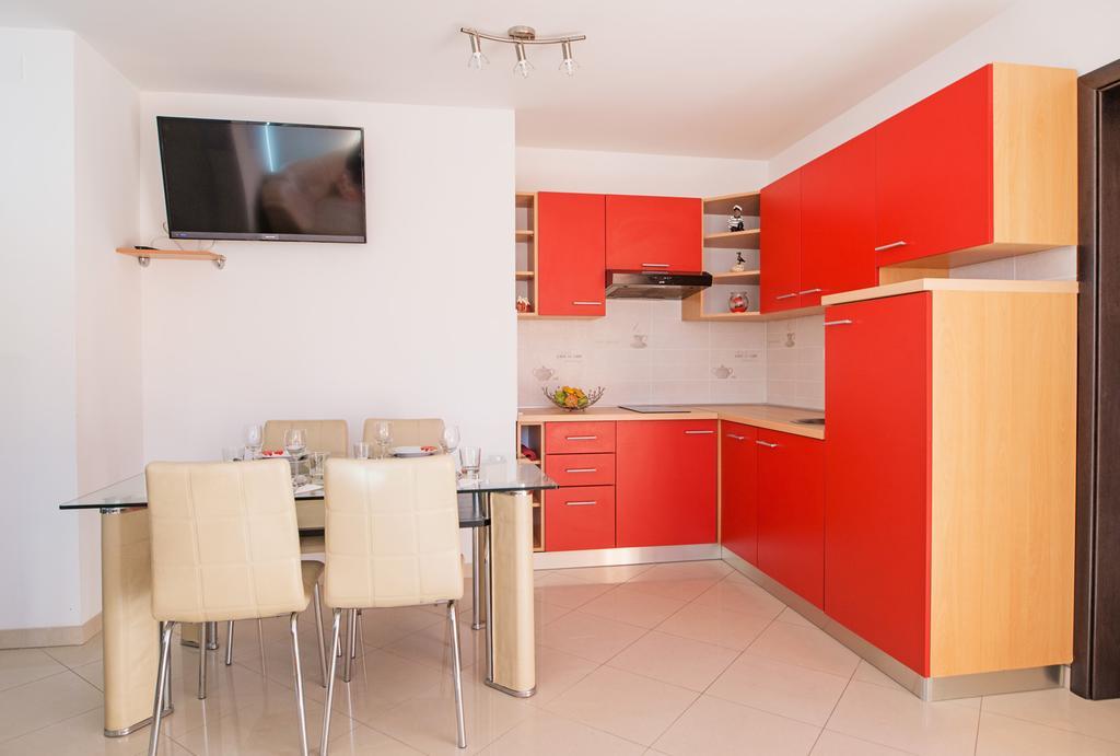 Apartments Mia バスカ エクステリア 写真
