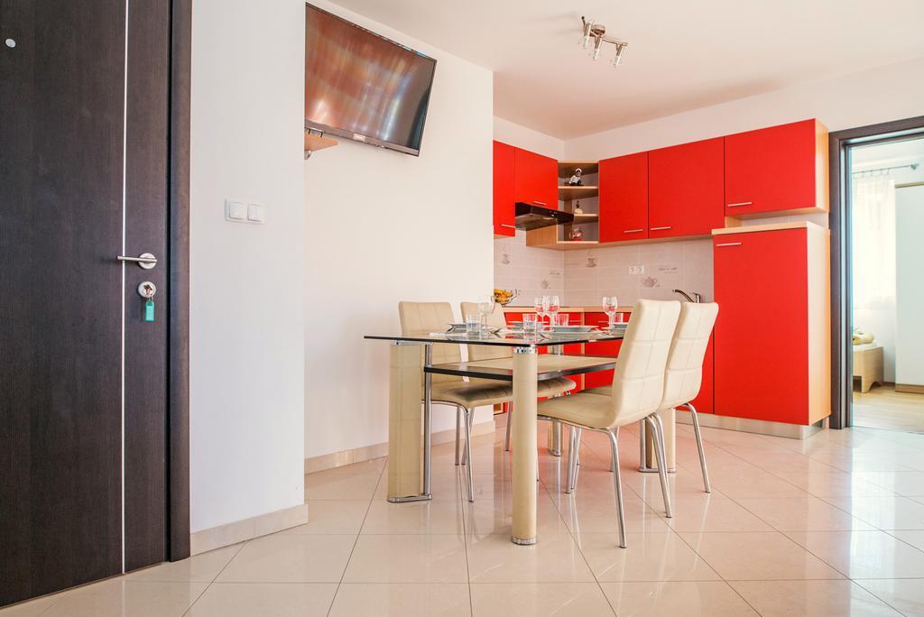 Apartments Mia バスカ エクステリア 写真