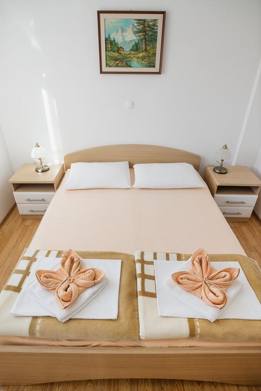 Apartments Mia バスカ エクステリア 写真