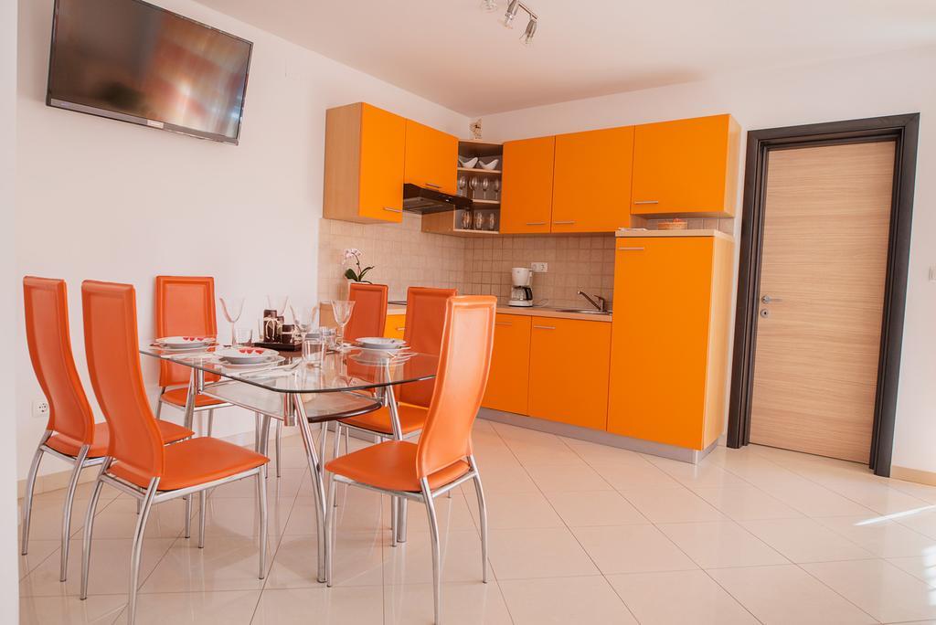 Apartments Mia バスカ エクステリア 写真