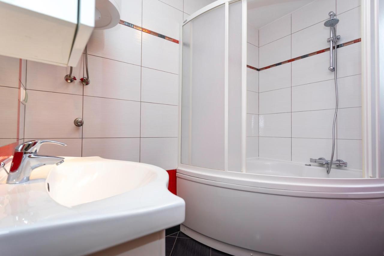 Apartments Mia バスカ エクステリア 写真